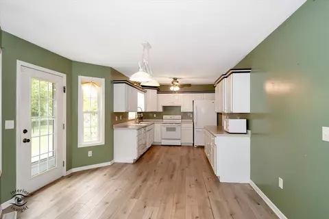1454 Timber Ridge Ct, Kankakee, IL 60901 photo 5