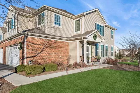 10060 Cummings St, Huntley, IL 60142