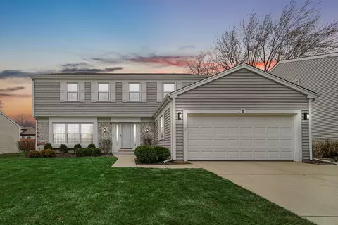 8 Birmingham Pl, Vernon Hills, IL 60061