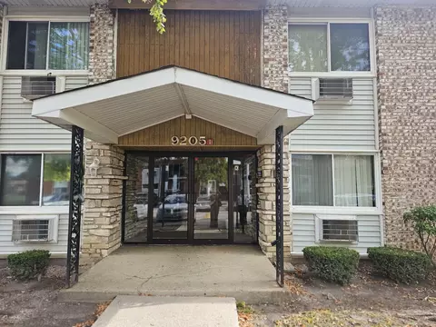 9205 Bumble Bee Dr #108H, Des Plaines, IL 60016