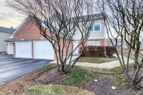 1447 Georgetown Dr #0, Batavia, IL 60510