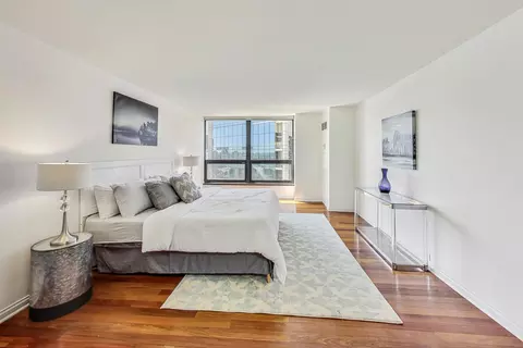 Bedroom - 360 E Randolph St #2805-2806, Chicago, IL 60601 photo 1 of 7