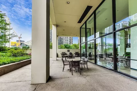 Exterior - 360 E Randolph St #2805-2806, Chicago, IL 60601 photo 6 of 7