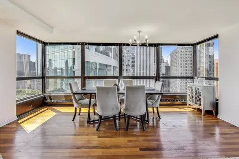 Dining - 360 E Randolph St #2805-2806, Chicago, IL 60601 photo 1 of 3