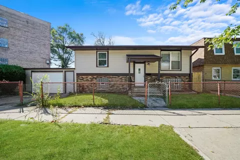 7966 S Ridgeland Ave, Chicago, IL 60617