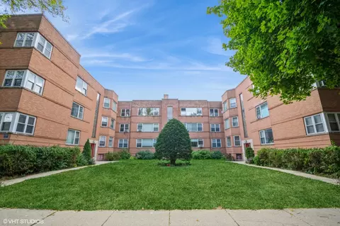 2641 W Fitch Ave #3E, Chicago, IL 60645