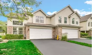 167 Castlewood Ct #167, Roselle, IL 60172