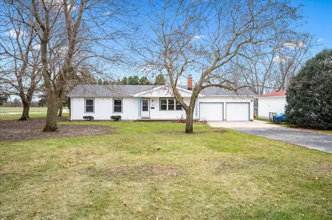 905 E Young Ave, Hoopeston, IL 60942