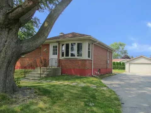 6218 W 91st Pl, Oak Lawn, IL 60453