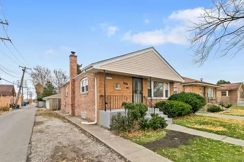 15011 Martin Luther King Jr Dr, Dolton, IL 60419