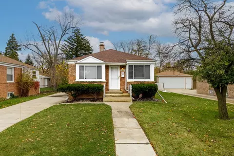 2425 S 21st Ave, Broadview, IL 60155