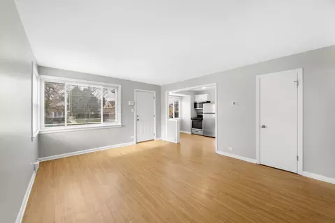Living - 2425 S 21st Ave, Broadview, IL 60155 photo 1 of 3