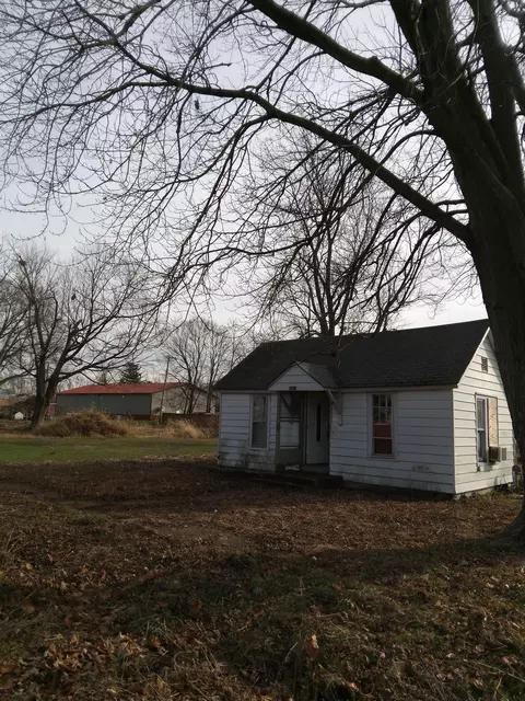 101 Sheridan St, Longview, IL 61852