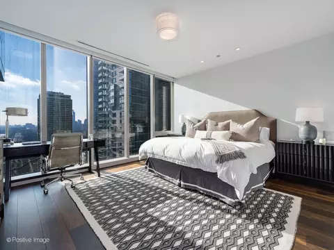 Bedroom - 363 E Wacker Dr #2003, Chicago, IL 60601 photo 1 of 4