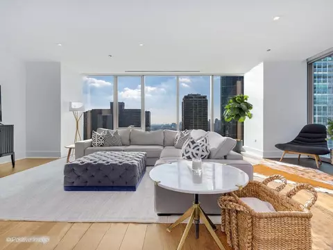 Living - 363 E Wacker Dr #2003, Chicago, IL 60601 photo 2 of 5