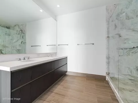 Bath - 363 E Wacker Dr #2003, Chicago, IL 60601 photo 3 of 5
