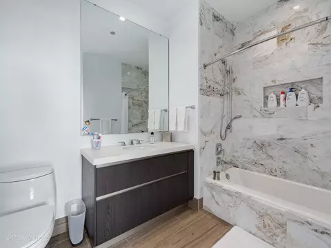 Bath - 363 E Wacker Dr #2003, Chicago, IL 60601 photo 5 of 5
