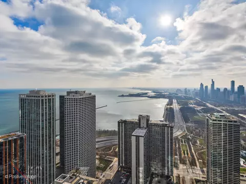 View/Area - 363 E Wacker Dr #2003, Chicago, IL 60601 photo 3 of 5