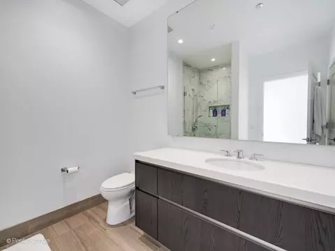 Bath - 363 E Wacker Dr #2003, Chicago, IL 60601 photo 4 of 5