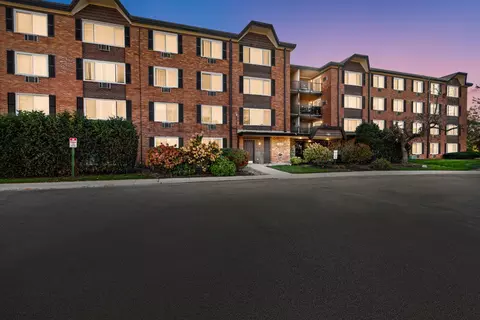 1216 S New Wilke Rd #108, Arlington Heights, IL 60005
