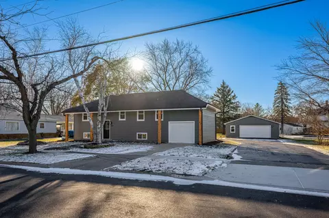 307 Elgin St, Cherry Valley, IL 61016 photo 3
