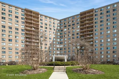 6833 N Kedzie Ave #A1216, Chicago, IL 60645