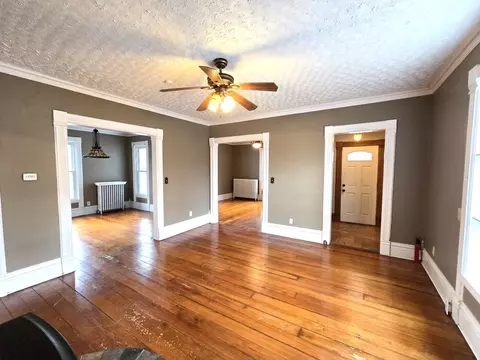 Living - 1134 Ruby St, Belvidere, IL 61008 photo 4 of 5
