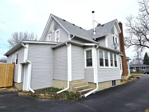 Exterior - 1134 Ruby St, Belvidere, IL 61008 photo 2 of 3