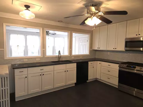 Kitchen - 1134 Ruby St, Belvidere, IL 61008 photo 2 of 3
