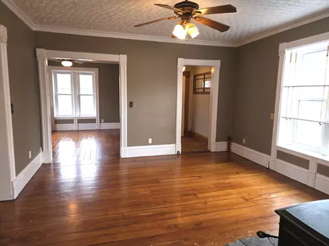 Living - 1134 Ruby St, Belvidere, IL 61008 photo 3 of 5