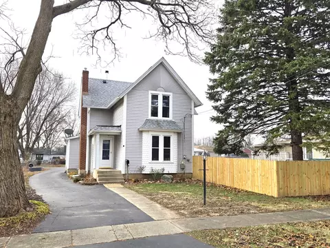 1134 Ruby St, Belvidere, IL 61008