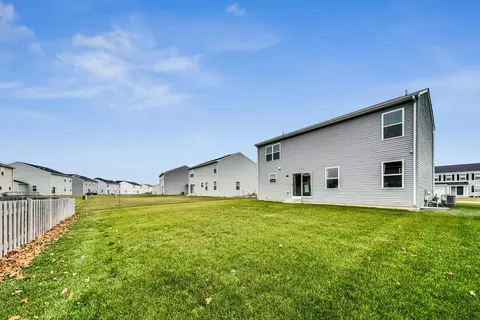 921 Sharp Dr, Plano, IL 60545 photo 42