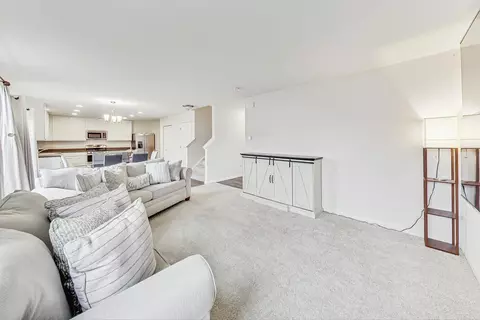 921 Sharp Dr, Plano, IL 60545 photo 8