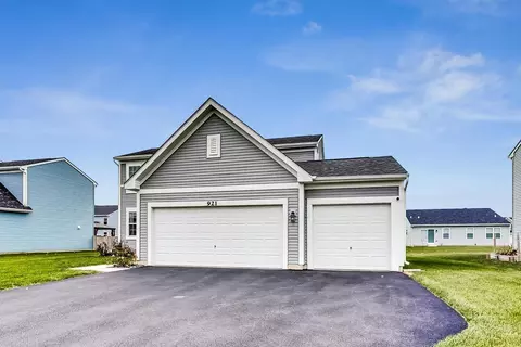 921 Sharp Dr, Plano, IL 60545 photo 3