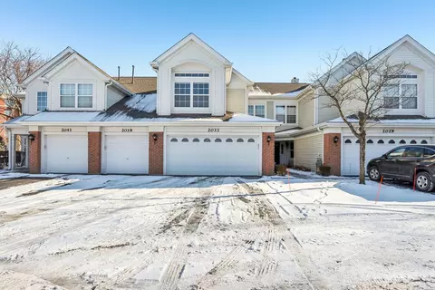 2033 Cambria Ct, Northbrook, IL 60062
