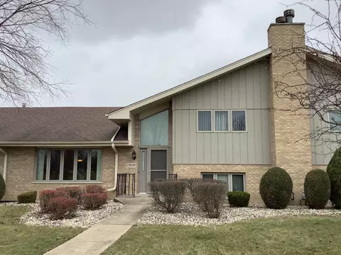 17839 Columbus Ct #16, Orland Park, IL 60467