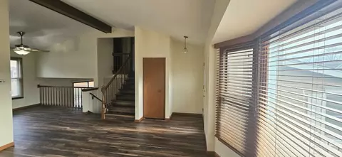 Living - 903 Willowbrook Dr, Wheeling, IL 60090 photo 1 of 4