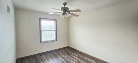 Bedroom - 903 Willowbrook Dr, Wheeling, IL 60090 photo 1 of 2