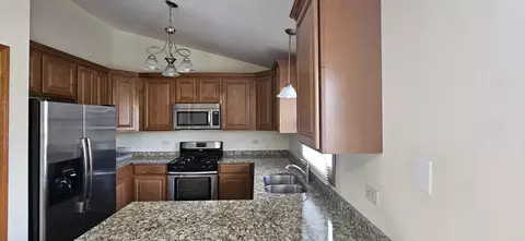 Kitchen - 903 Willowbrook Dr, Wheeling, IL 60090 photo 2 of 2