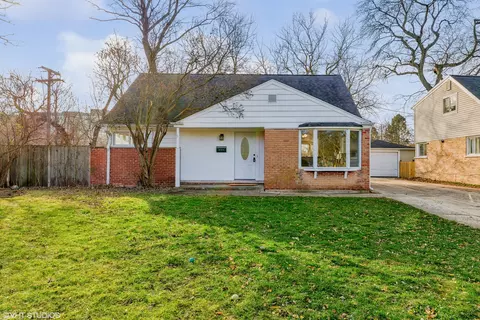 601 Long Rd, Glenview, IL 60025