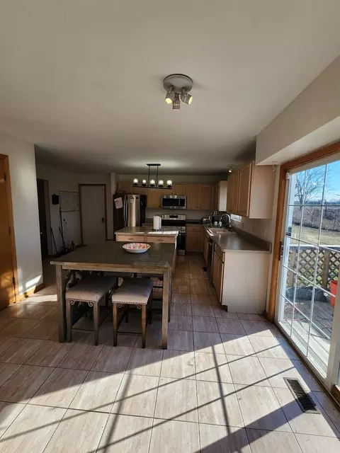 15400 Crocket Ln, Markham, IL 60428 photo 10
