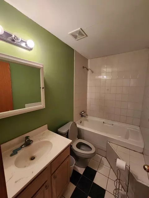 15400 Crocket Ln, Markham, IL 60428 photo 12