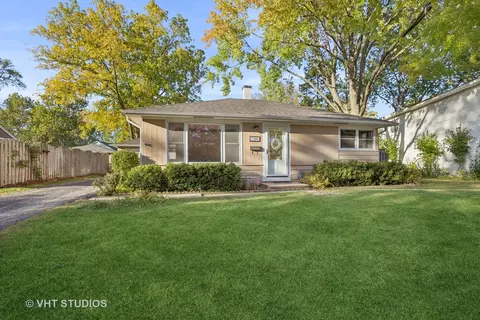 2200 Quail Ln, Rolling Meadows, IL 60008