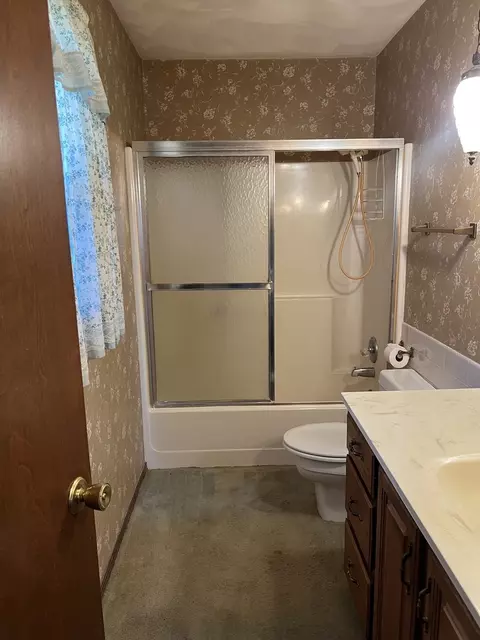 2738 Deer Path Trl, Freeport, IL 61032 photo 24
