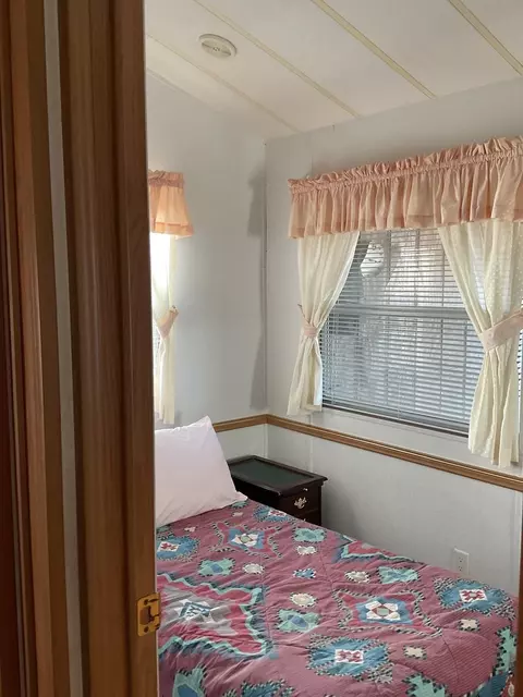 253 Misty Rdg, Lakemoor, IL 60051 photo 2