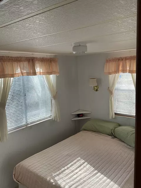 253 Misty Rdg, Lakemoor, IL 60051 photo 9