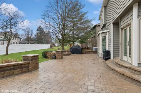 2708 Fox River Ln, Naperville, IL 60565 photo 29