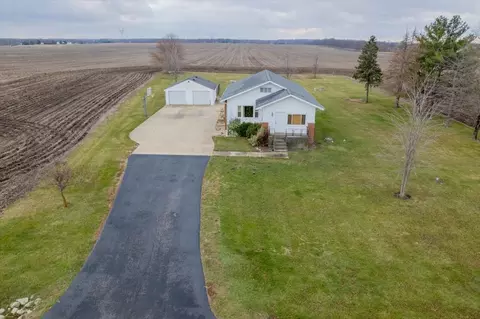 15229 E 625 North Rd, Heyworth, IL 61745