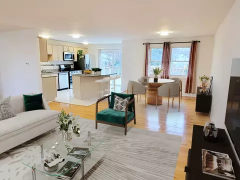 Living - 332 Lawn Ln, Des Plaines, IL 60016 photo 1 of 12