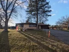 1701 Richards St, Joliet, IL 60433